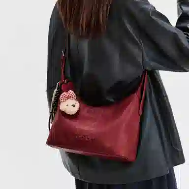 TOUTOU Crayon Dog Shoulder Bag Cream White