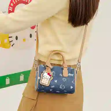 TOUTOU HelloKitty Boston Bag Denim Blue