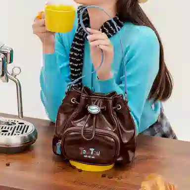 TOUTOU