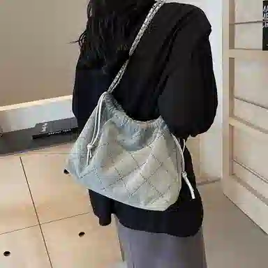 雅鹿 休闲简约日常通勤时尚百搭 牛仔布 单肩斜挎包 常规 女款 浅蓝色/深蓝色