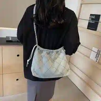 雅鹿 休闲简约日常通勤时尚百搭 牛仔布 单肩斜挎包 常规 女款 浅蓝色/深蓝色