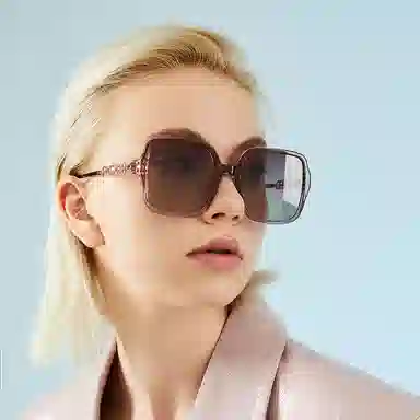 EQUIPMENT elegantins