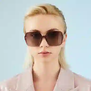 EQUIPMENT elegantins