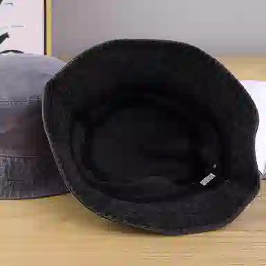 EQUIPMENTELEGANT Bucket Hat