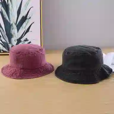 EQUIPMENTELEGANT Bucket Hat