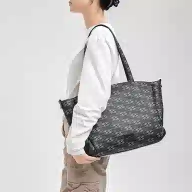 OMTO PVC Tote