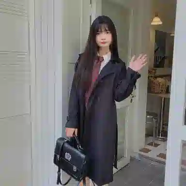 冰淇淋与鲸 纯色休闲长款翻领长袖风衣 女款