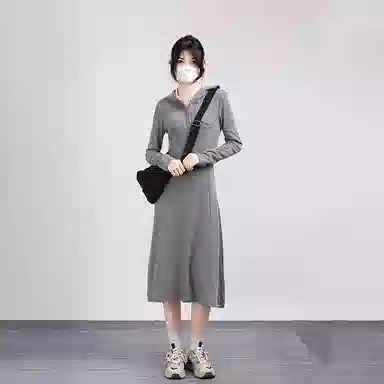 冰淇淋与鲸 纯色连帽收腰针织长袖连衣裙