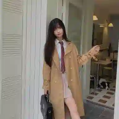 冰淇淋与鲸 纯色休闲长款翻领长袖风衣 女款