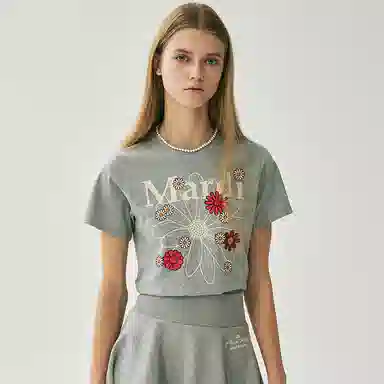 MARDI MERCREDI SS25 SLIM TSHIRT FLOWERMARDI BLOSSOM_GREY IVORY T