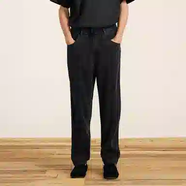 990