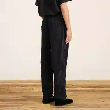 990