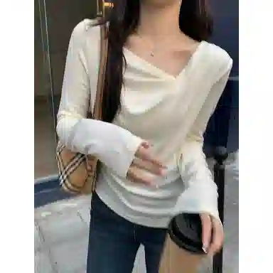 MUCCHIC T