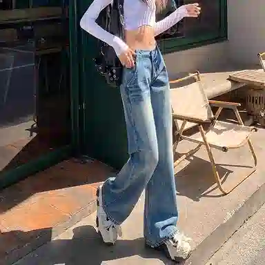 MUCCHIC 2025