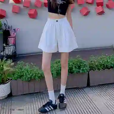 MUCCHIC A