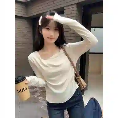 MUCCHIC T