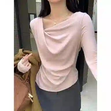 MUCCHIC T