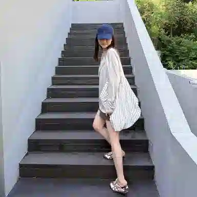 MUCCHIC T
