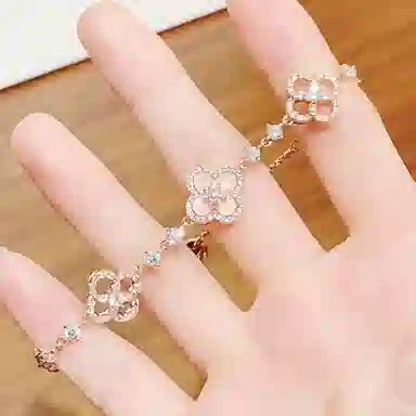 正大福 星芒满天星 四叶草精致轻奢简约高级感森系甜美温柔气质氛围感 合金 手链 男女同款情侣款