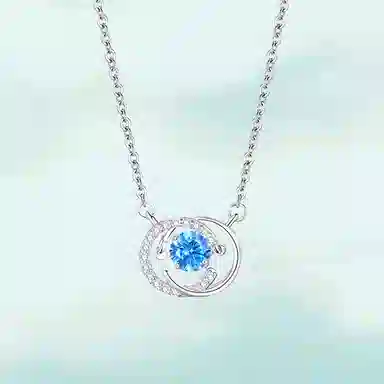 925