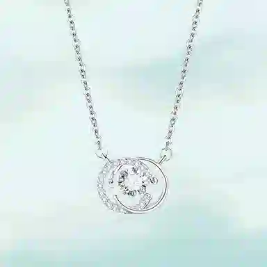 925
