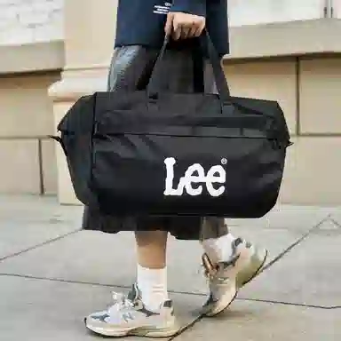 Lee