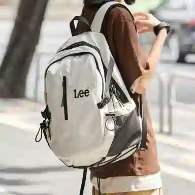 Lee