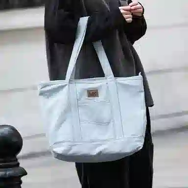 Lee Tote