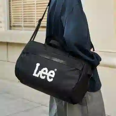 Lee