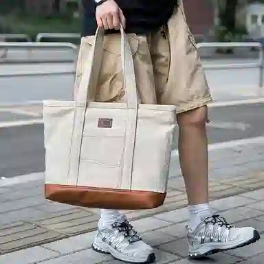 Lee Tote