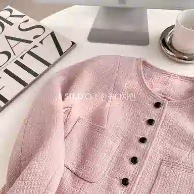 法儿家 时尚通勤简约百搭截短外套 女款