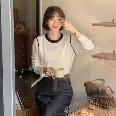 法儿家 韩系慵懒修身圆领针织衫 女款