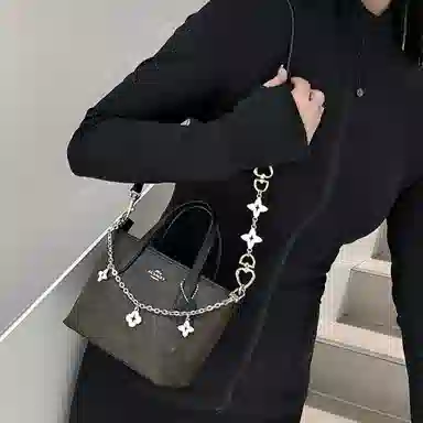City 15Tote