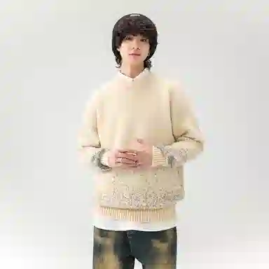 PAKA Sweater
