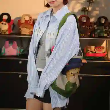 完美款款郭逗逗插画师联名款猫狗系列短绒可爱卡通时尚百搭加侧单肩包