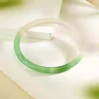 梦金园 细圆条青绿色清新淡雅叮当镯 冰透半山半水新中式国潮风  玛瑙 手镯 女款