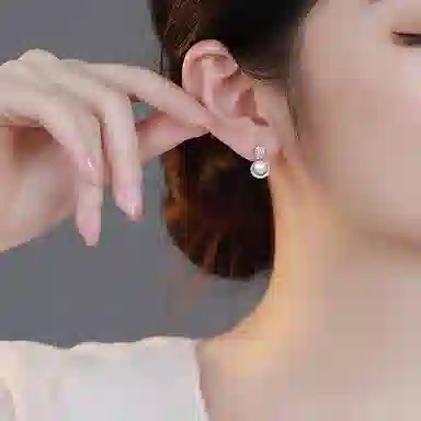 S925