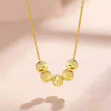 925