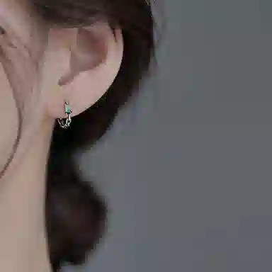 S925