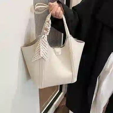 BGAY Tote PU