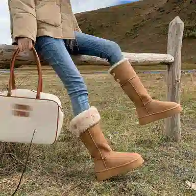 绒面 保暖耐磨防滑 厚底厚绒时尚百搭通勤潮流复古美拉德 高筒 雪地靴 女款 栗色