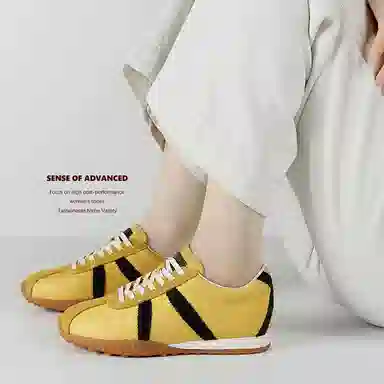 Yeezy Reezy Low Top Sneakers