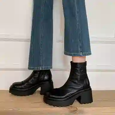 Yeezyy Reezy 8