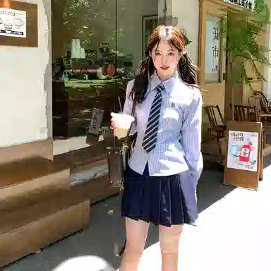 东鲸岁时记 温柔风高级感翻领短款条纹长袖上衣纯色中腰修身短裙搭配一整套制服 春秋季 女款 礼盒装 雾霾蓝