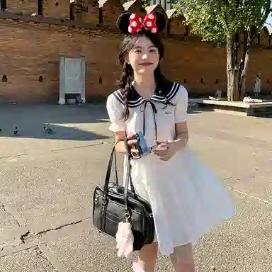 东鲸岁时记 百搭休闲简约短袖连衣裙 女款 白色