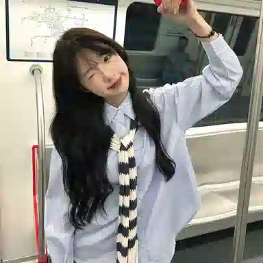 东鲸岁时记 学院风通勤穿搭法式气质松弛感条纹宽松长袖衬衫 女款 蓝色