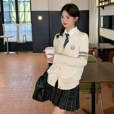 东鲸岁时记 学院风纯色针织休闲舒适毛衣 女款 白色