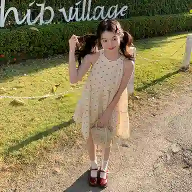 东鲸岁时记 蝴蝶结海边度假气质无袖连衣裙 女款 波点可颂