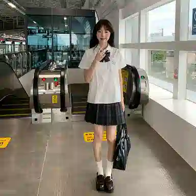 东鲸岁时记 学院风毕业季日系简约显瘦刺绣短袖衬衫碳素笔格裙短款半身裙制服 女款