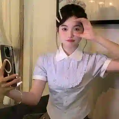 东鲸岁时记 法式气质超好看独特漂亮短款短袖衬衫 女款 礼盒装 蓝色